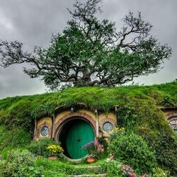 Jigsaw puzzles on topic «Hobbit houses»