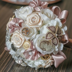Jigsaw puzzle: Bouquet from satin