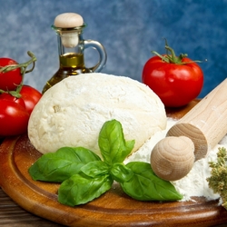 Jigsaw puzzle: Dough and tomatoes