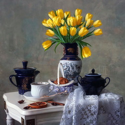 Jigsaw puzzle: Still life with yellow tulips