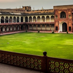Jigsaw puzzle: Red fort