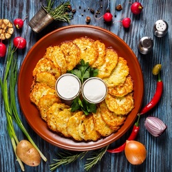 Jigsaw puzzle: Potato pancakes and vegetables