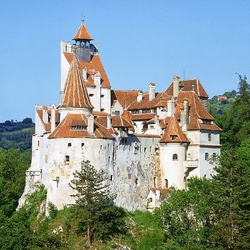 Jigsaw puzzle: Dracula's castle