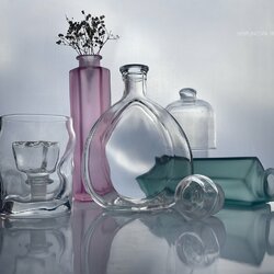 Jigsaw puzzle: About glass
