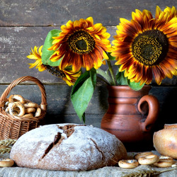 Jigsaw puzzle: Bread and sunflowers