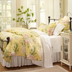 Jigsaw puzzle: Yellow bedroom