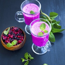 Jigsaw puzzle: Berry smoothie