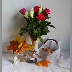Jigsaw puzzle: Autumn sketch with roses