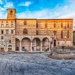 Jigsaw puzzle: Square in Assisi