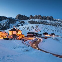 Jigsaw puzzle: Snow on the Dolomites