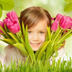 Jigsaw puzzle: Girl with tulips