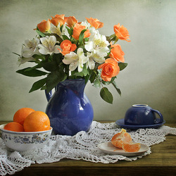 Jigsaw puzzle: Bouquet in a blue jug