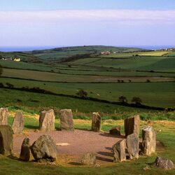 Jigsaw puzzle: Circle of stones in Drombeg, Cork