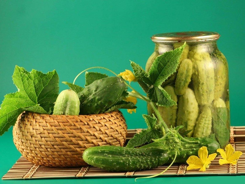Jigsaw puzzle «Pickled cucumbers» solve jigsaw puzzles online PuzzleIt