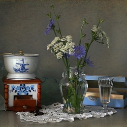 Jigsaw puzzle: Still life with chicory