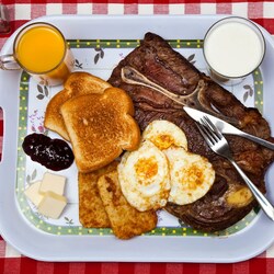 Jigsaw puzzle: Breakfast on a tray