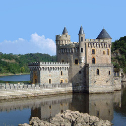 Jigsaw puzzle: La Roche Castle