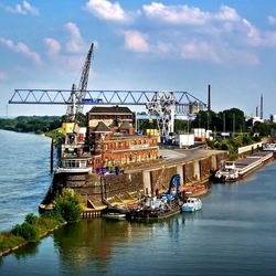 Jigsaw puzzle: Pier on the Rhine