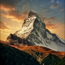 Jigsaw puzzle: Rock peak