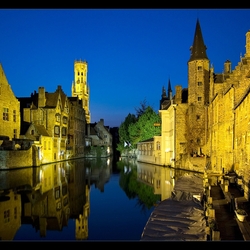 Jigsaw puzzle: Bruges at night