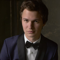 Jigsaw puzzle: Ansel Elgort