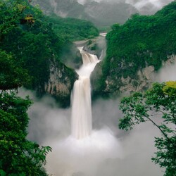 Jigsaw puzzle: Waterfall