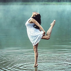 Jigsaw puzzle: Dance on the water