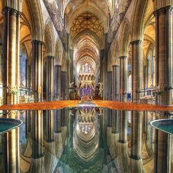 Jigsaw puzzle: Salisbury Gothic Cathedral Interior