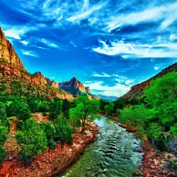 Jigsaw puzzle: Mountain river