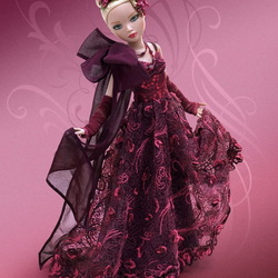 Jigsaw puzzle: Doll in lace dress