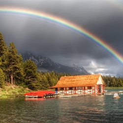 Jigsaw puzzle: Rainbow over the pier