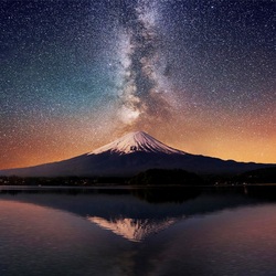 Jigsaw puzzle: Milky Way over Mount Fuji