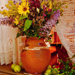 Jigsaw puzzle: Wild flowers in a pot