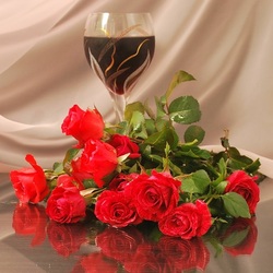 Jigsaw puzzle: Bouquet and glass of wine