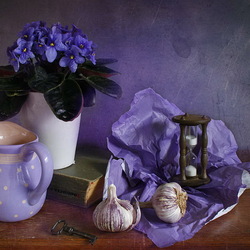 Jigsaw puzzle: Still life with violets