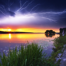 Jigsaw puzzle: Thunderstorm at sunset