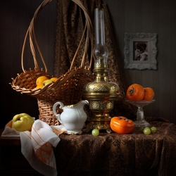 Jigsaw puzzle: Still life with lamp