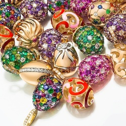 Jigsaw puzzle: Miniature eggs from the Faberge collection