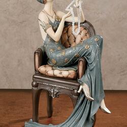 Jigsaw puzzle: English Ladies statuettes