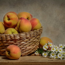 Jigsaw puzzle: Peaches and chamomiles