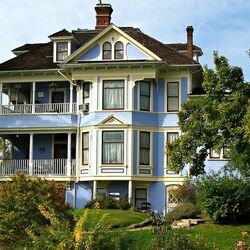 Jigsaw puzzle: Victorian house in Oregon
