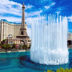 Jigsaw puzzle: Fountain in Las Vegas