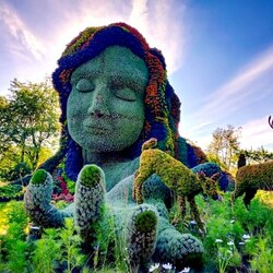 Jigsaw puzzle: Flower Sculpture Exhibition in Montreal