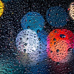Jigsaw puzzle: Drops on glass