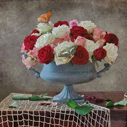 Jigsaw puzzle: Roses and butterflies