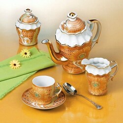 Jigsaw puzzle: Tea set from the Chinese exhibition