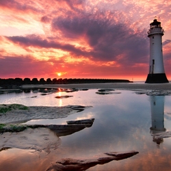 Jigsaw puzzle: Lighthouse at sunset