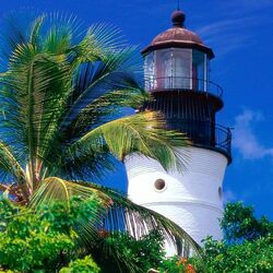Jigsaw puzzle: Lighthouse on a tropical island