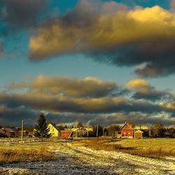 Jigsaw puzzle: Snow clouds over the village