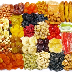 Jigsaw puzzle: Dried fruits
